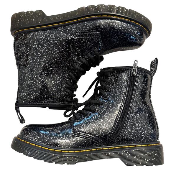 Dr. Martens Girls Combat Boots Sz 2 Black Sparkle Cosmic Glitter Doc 1460 J - Picture 1 of 11